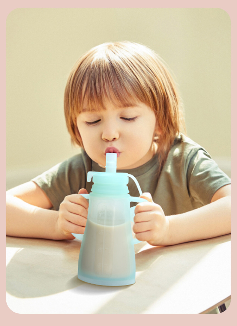 Baby Food Pouches - New Reusable Silicone Breast Milk Storage
